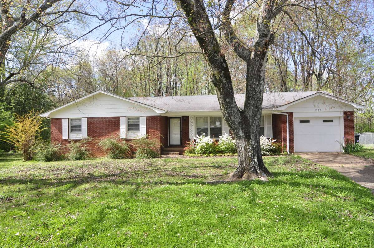 House for rent at 1909 Forney Dr, Huntsville, AL 35816