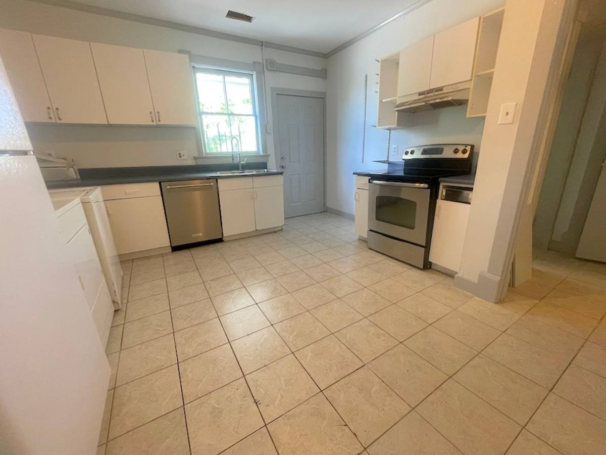 Apartment for rent at 406 E Duffy St, Savannah, GA 31401