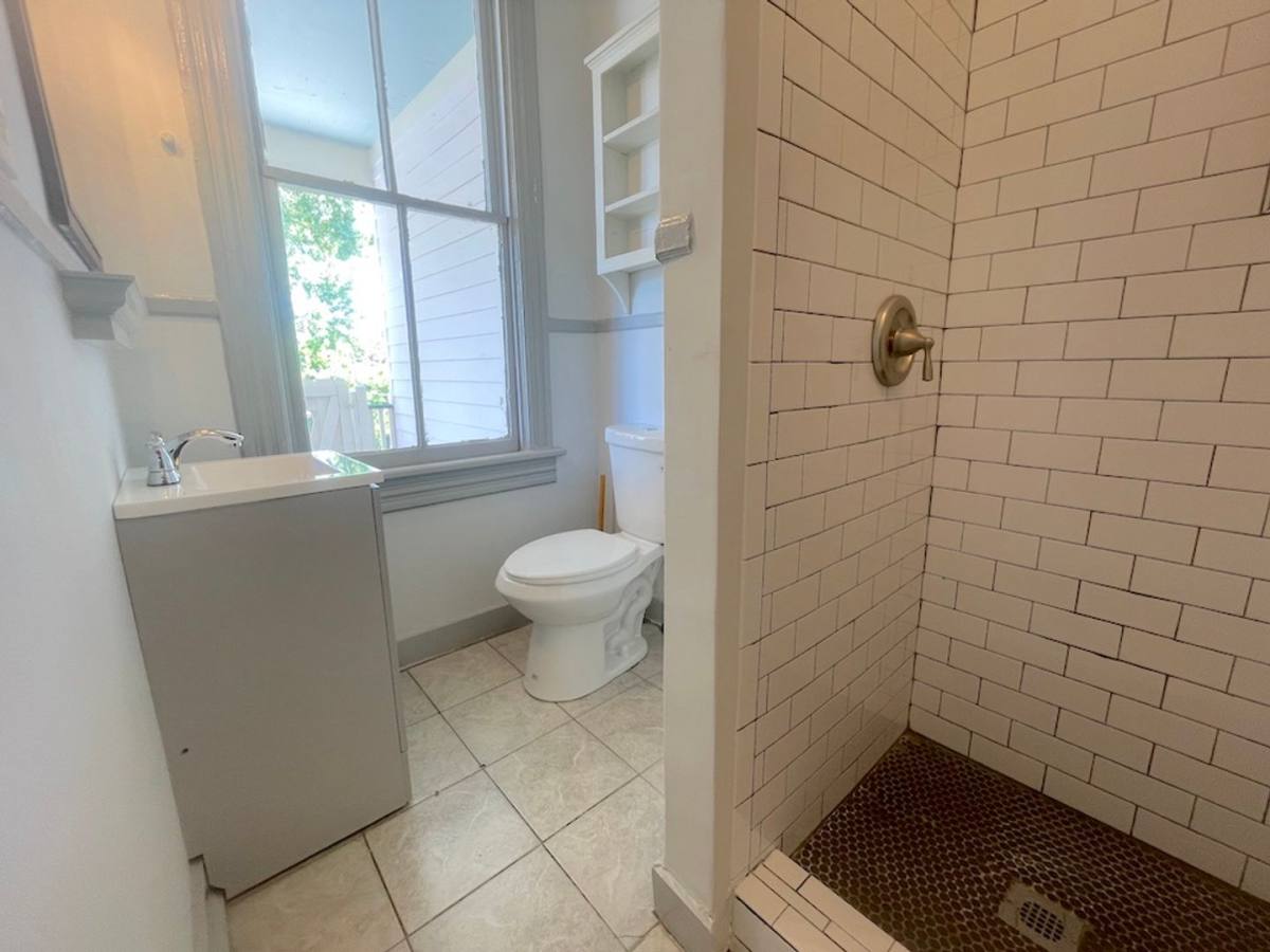 Apartment for rent at 406 E Duffy St, Savannah, GA 31401