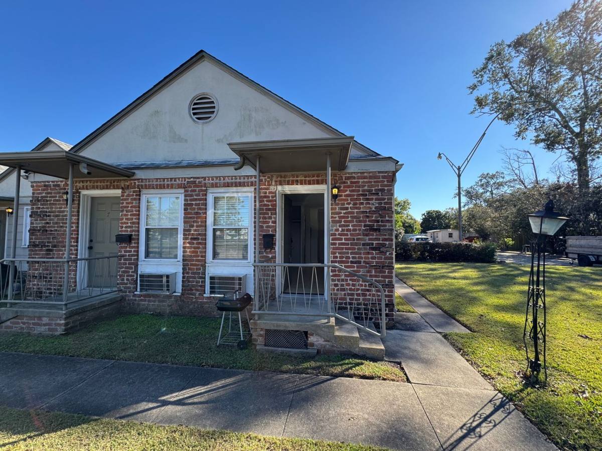 Apartment for rent at 420 Central Ave, New Orleans, LA 70121