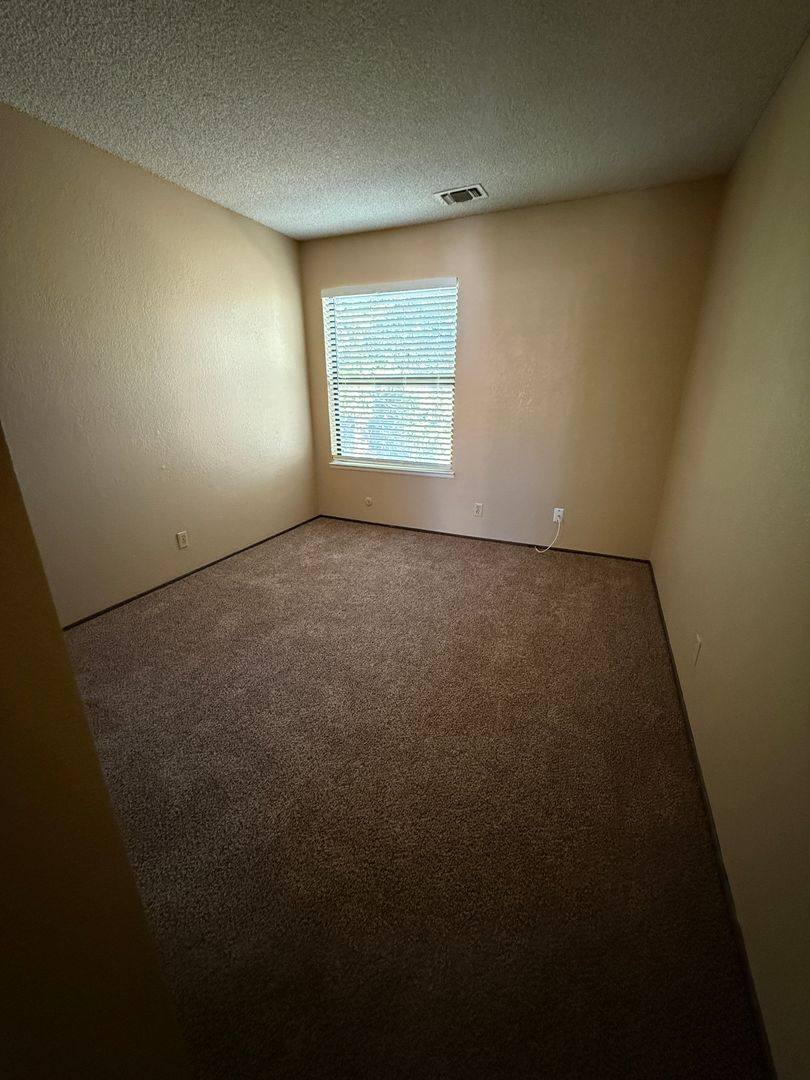 Condo for rent at 731 Mikkelsen Dr, Auburn, CA 95603