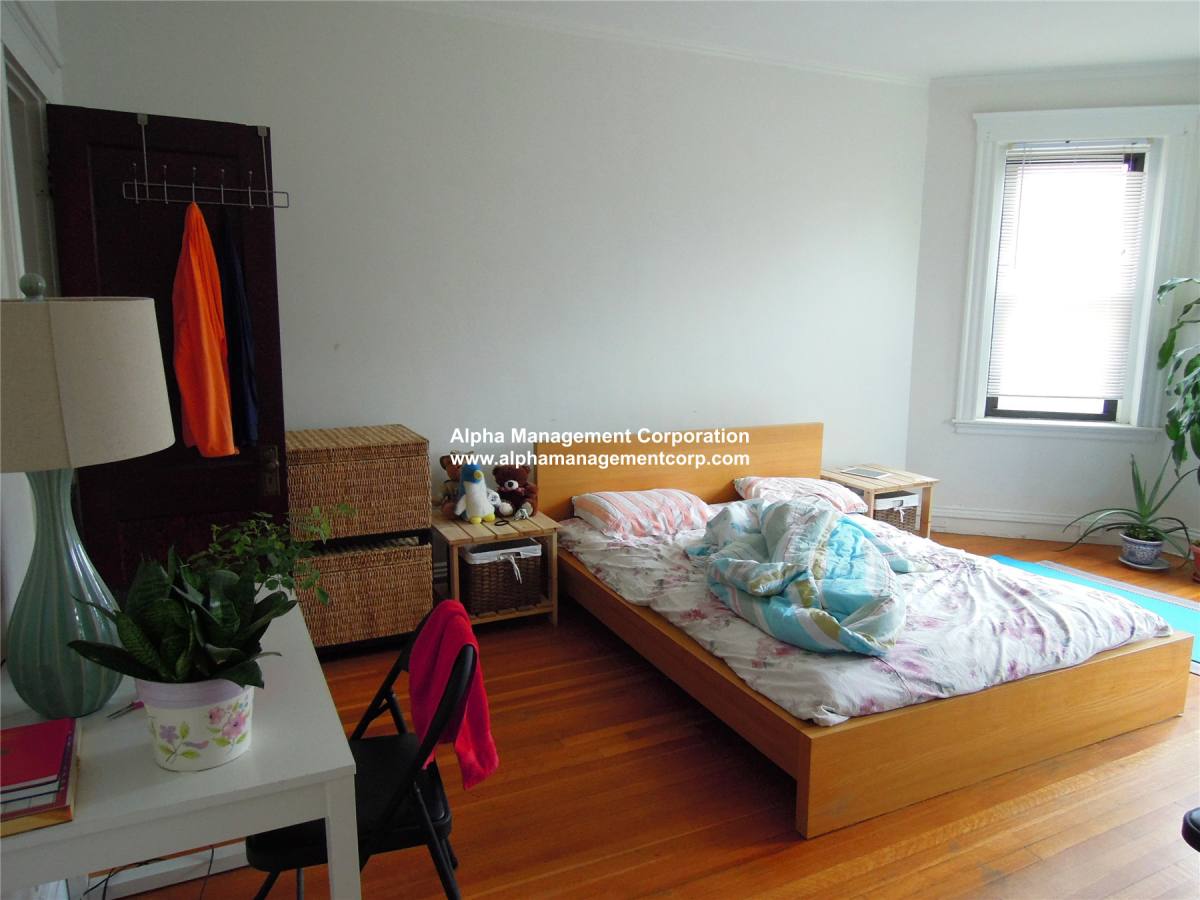 Apartment for rent at 17-19 Washington St #301, Malden, MA 02148