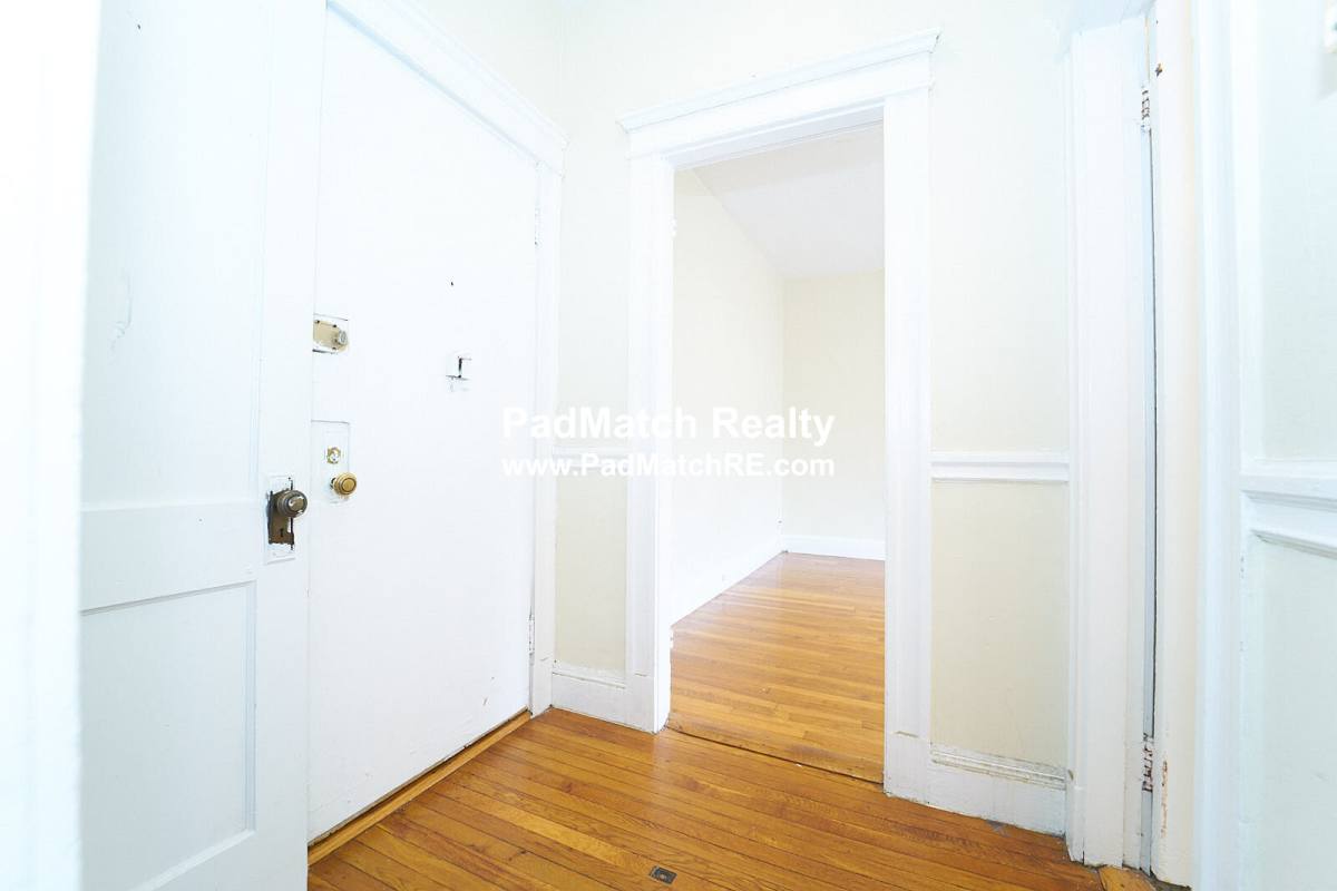 Apartment for rent at 225 Kelton St, Allston, MA 02134