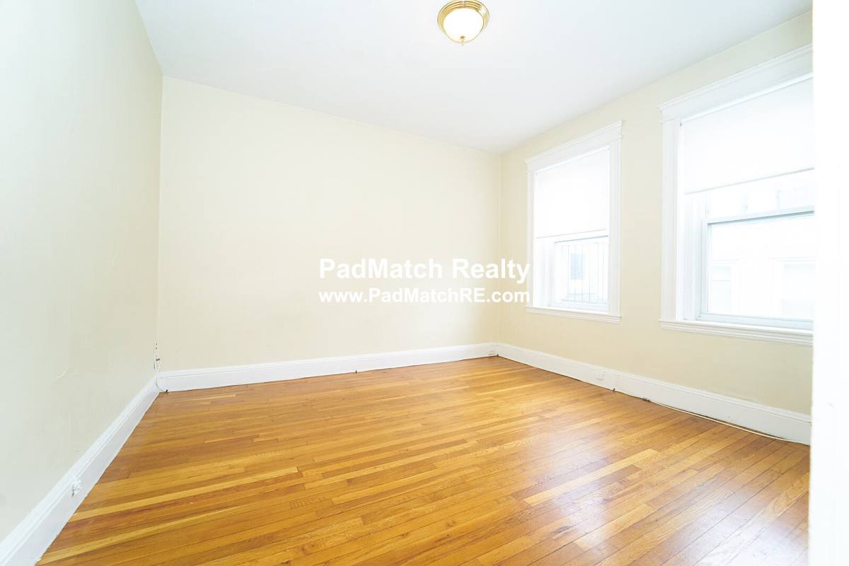 Apartment for rent at 225 Kelton St, Allston, MA 02134