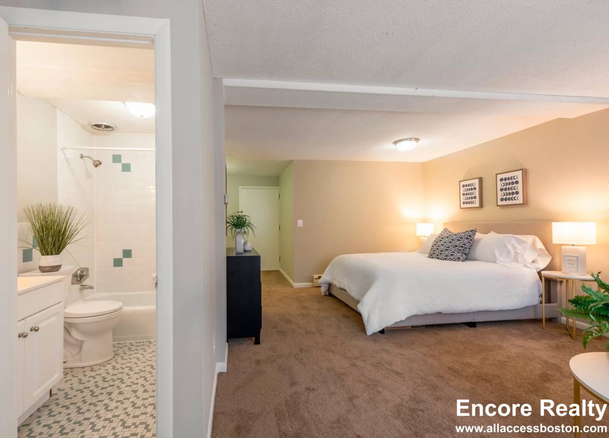 Apartment for rent at 375 Harvard St #14, Cambridge, MA 02138