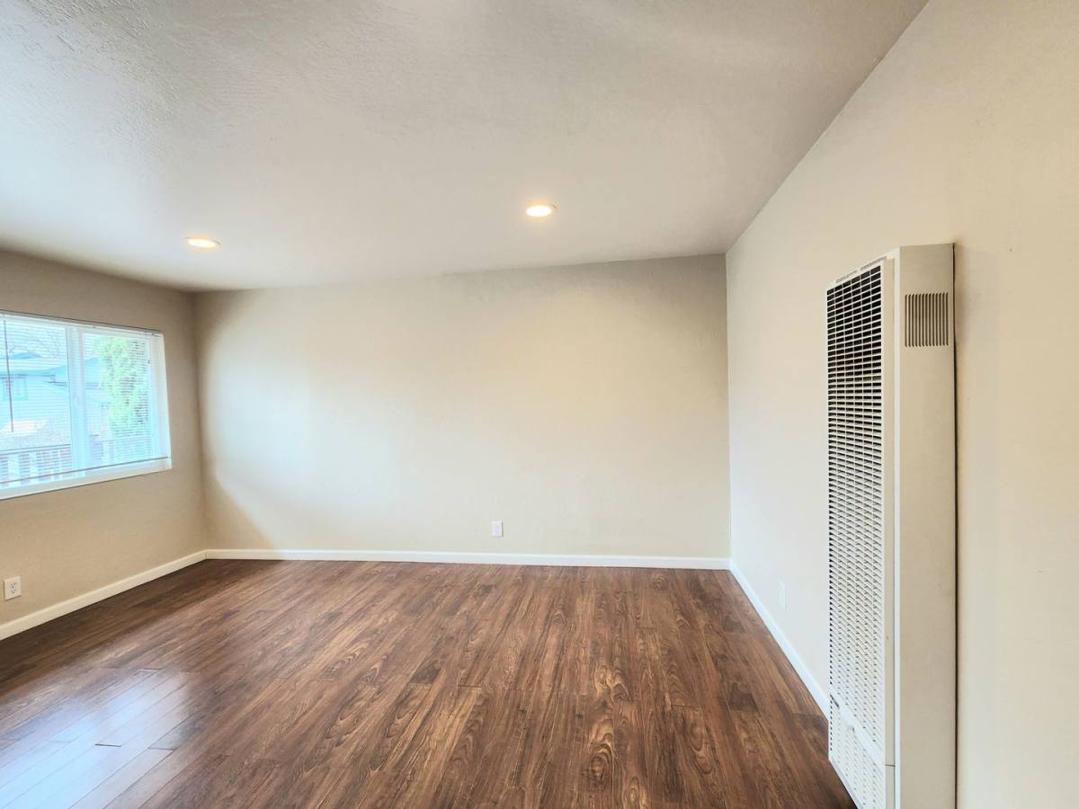 Apartment for rent at 416 Poplar Ave, Redwood City, CA 94061