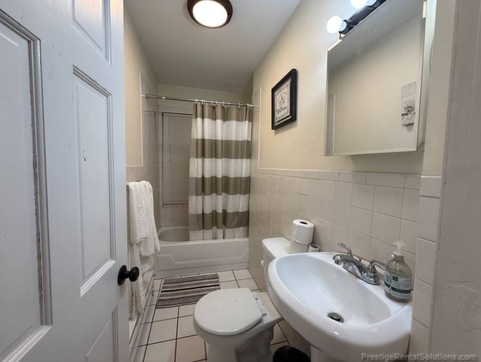 Apartment for rent at 20 Pompeii St, Roxbury, MA 02119