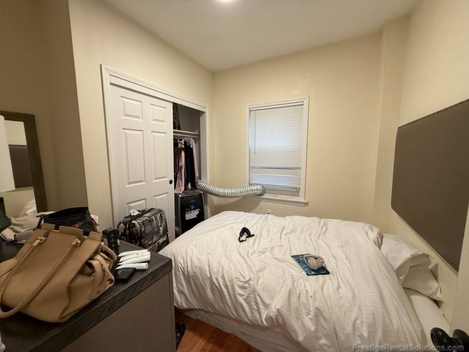 Apartment for rent at 20 Pompeii St, Roxbury, MA 02119