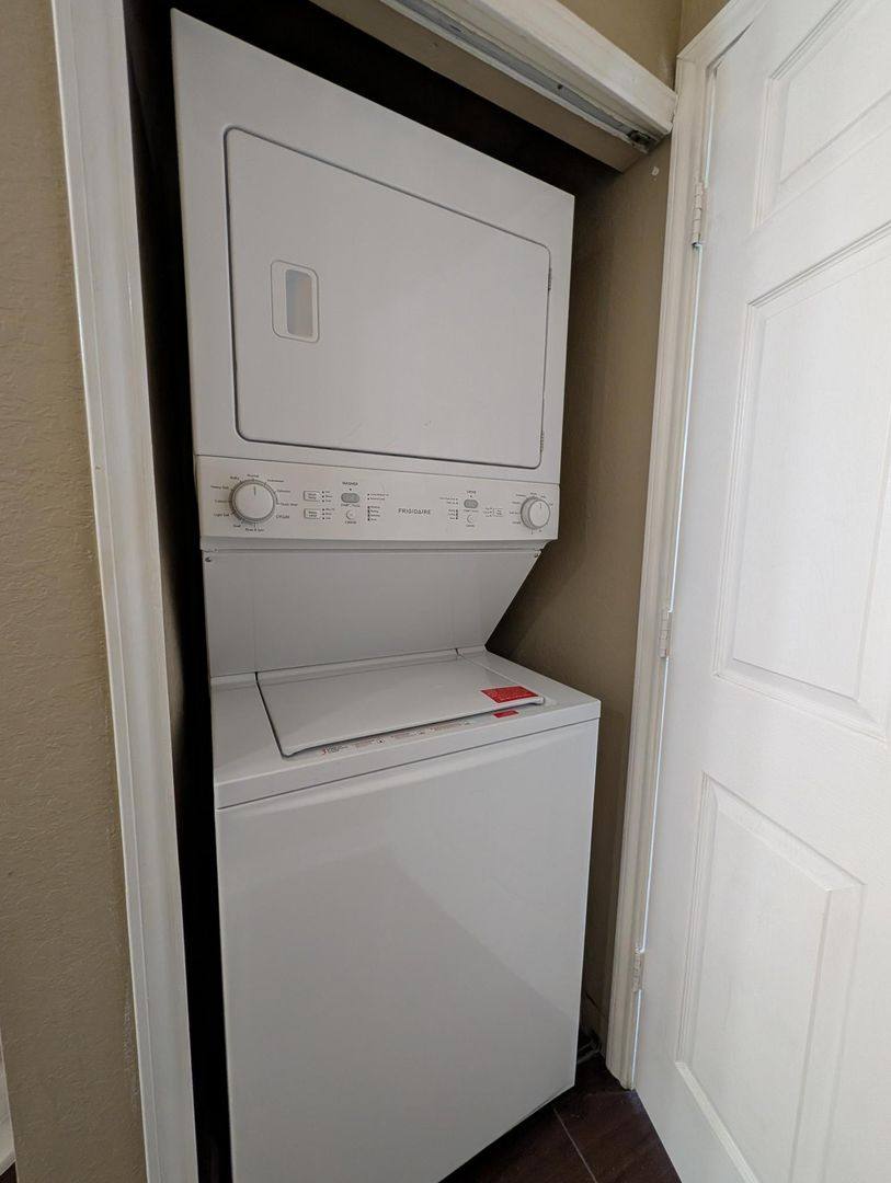 Condo for rent at 911 N Orange Ave #423, Orlando, FL 32801