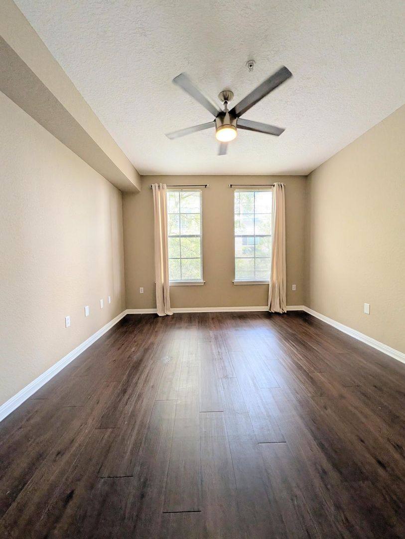 Condo for rent at 911 N Orange Ave #423, Orlando, FL 32801
