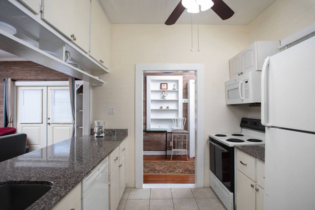 Apartment for rent at 327 Margaret St #1, Key West, FL 33040