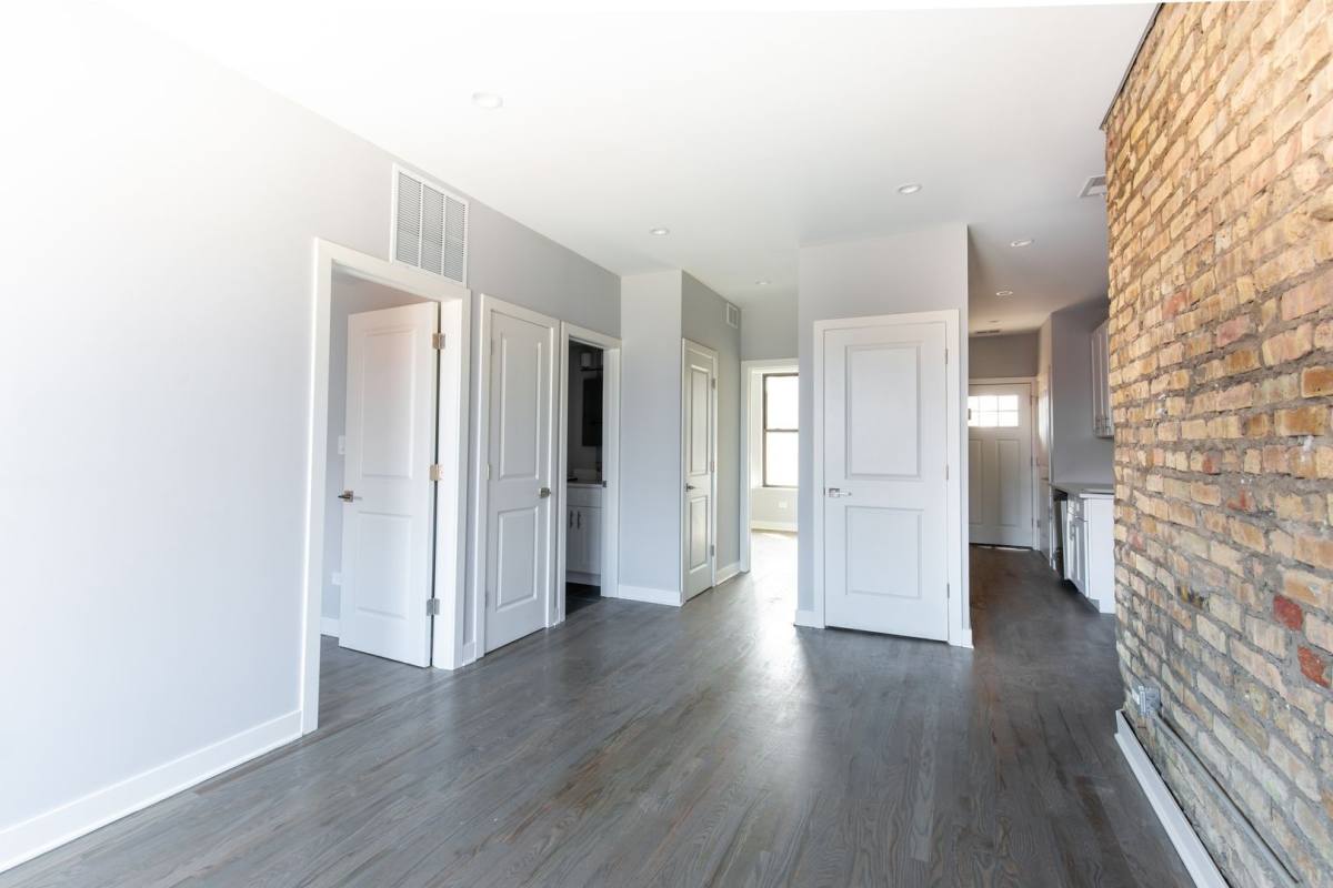 Apartment for rent at 3444 N Seminary Ave, Chicago, IL 60657