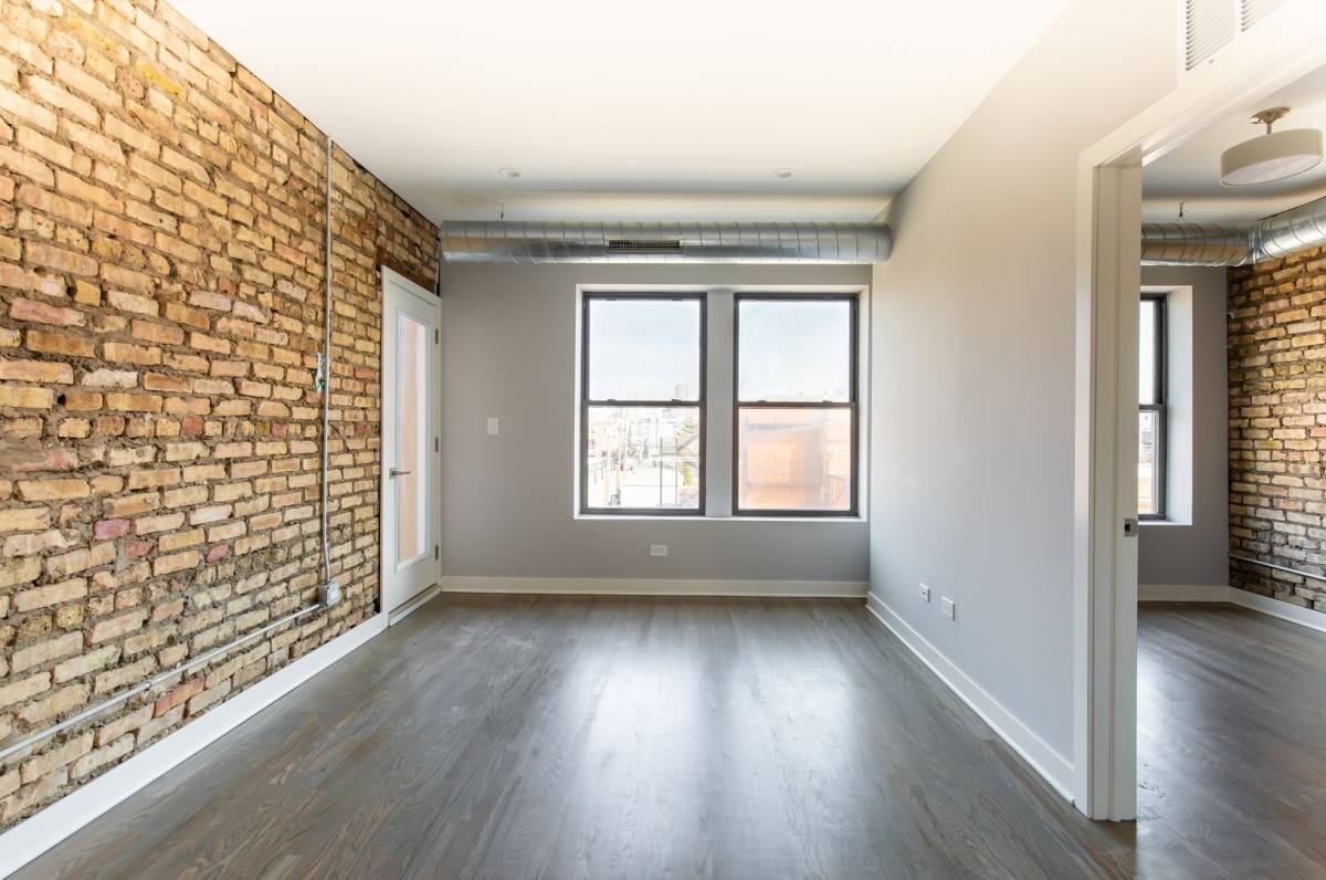 Apartment for rent at 3444 N Seminary Ave, Chicago, IL 60657