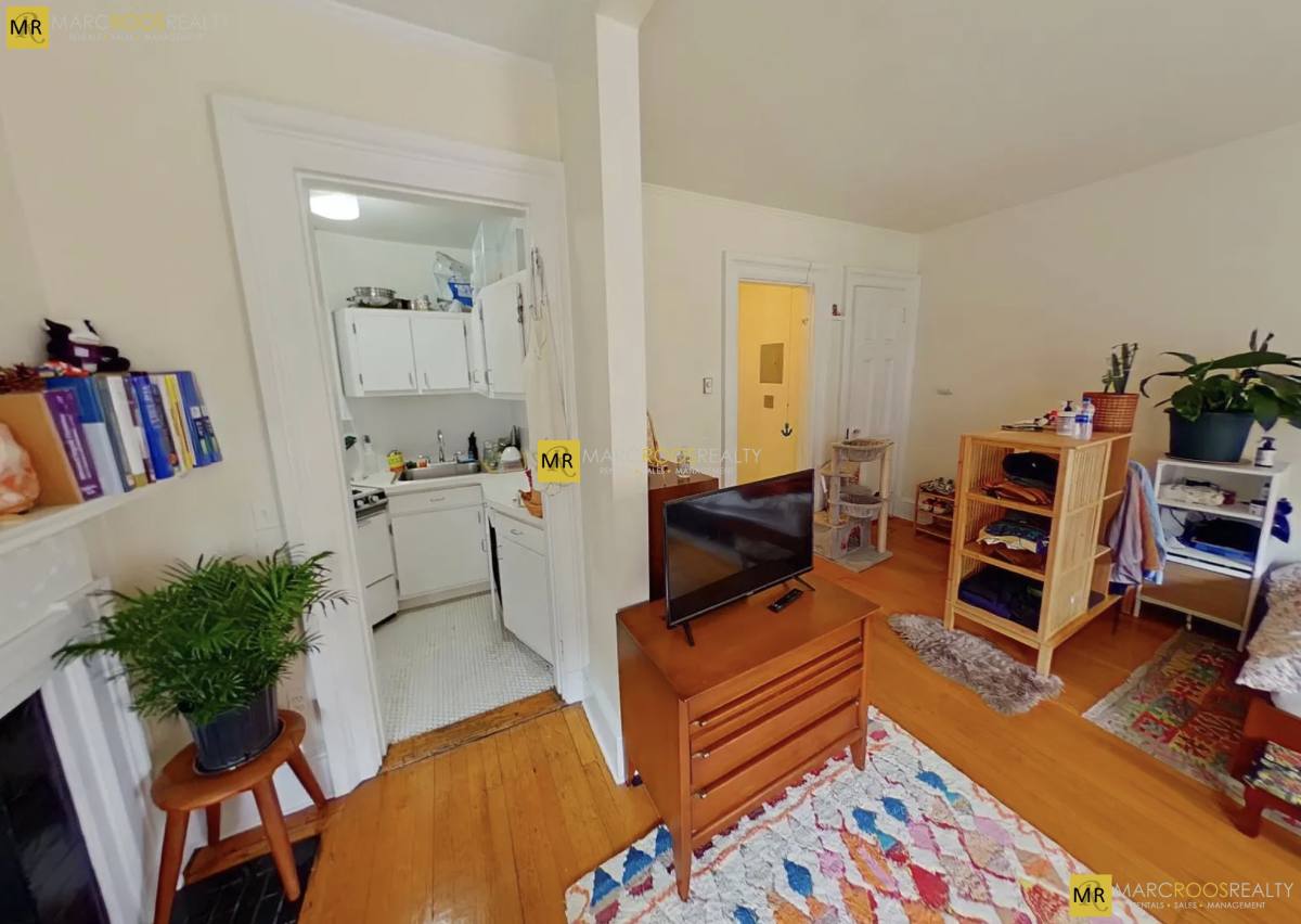 Apartment for rent at 27 1 2 Massachusetts Ave #3, Boston, MA 02115