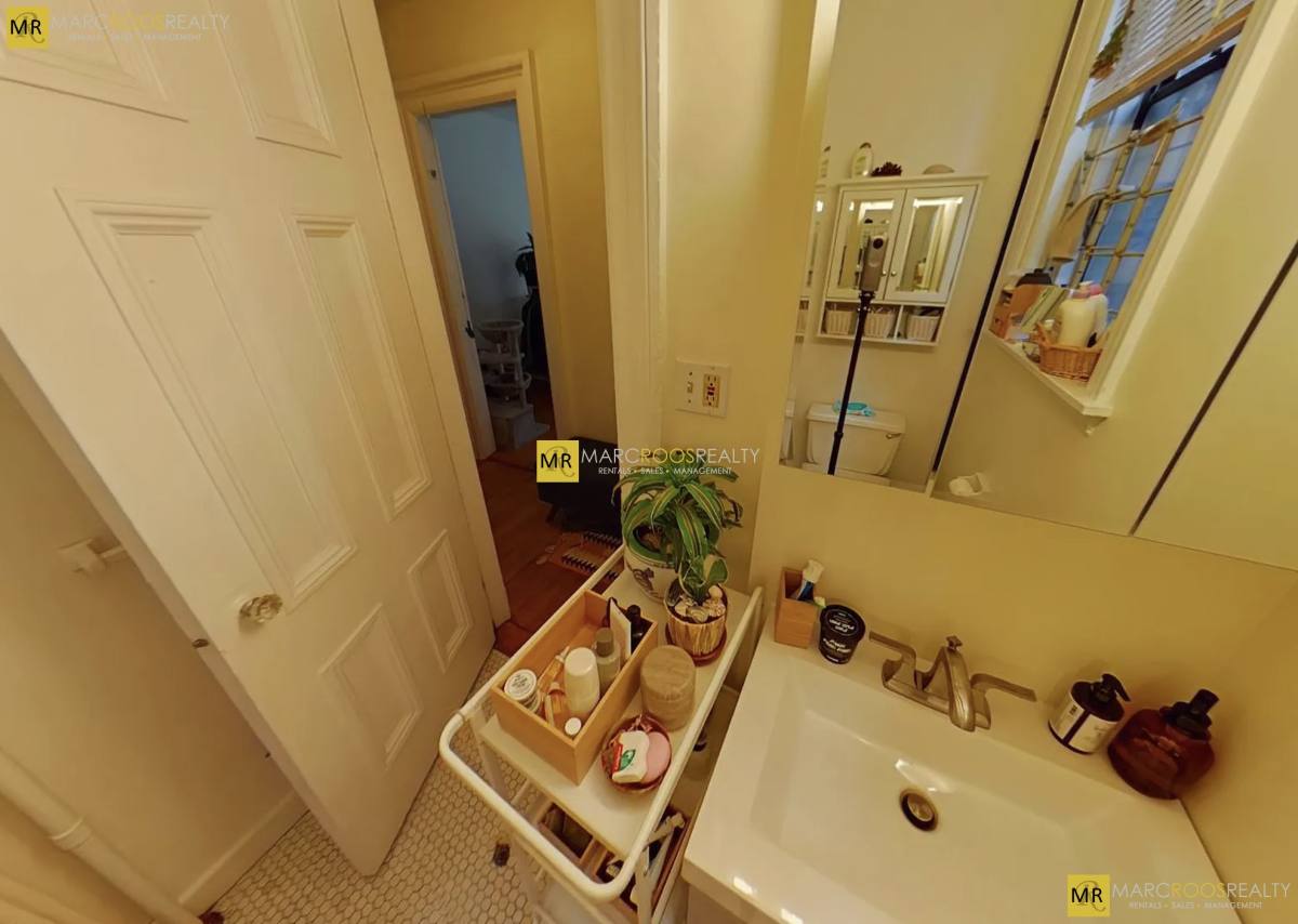 Apartment for rent at 27 1 2 Massachusetts Ave #3, Boston, MA 02115