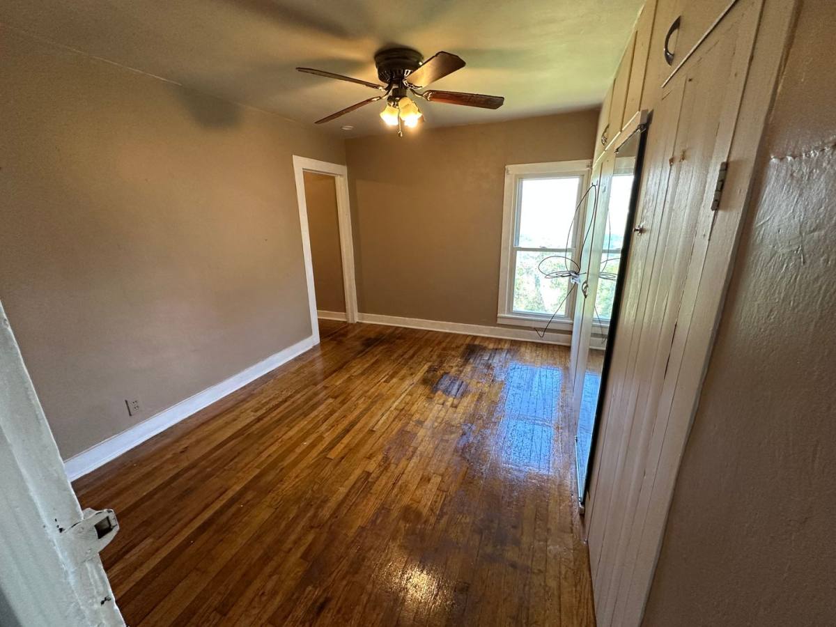 Apartment for rent at 15 York St, Bradford, PA 16701