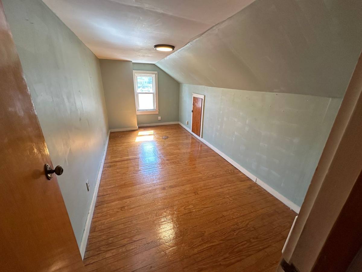Apartment for rent at 15 York St, Bradford, PA 16701