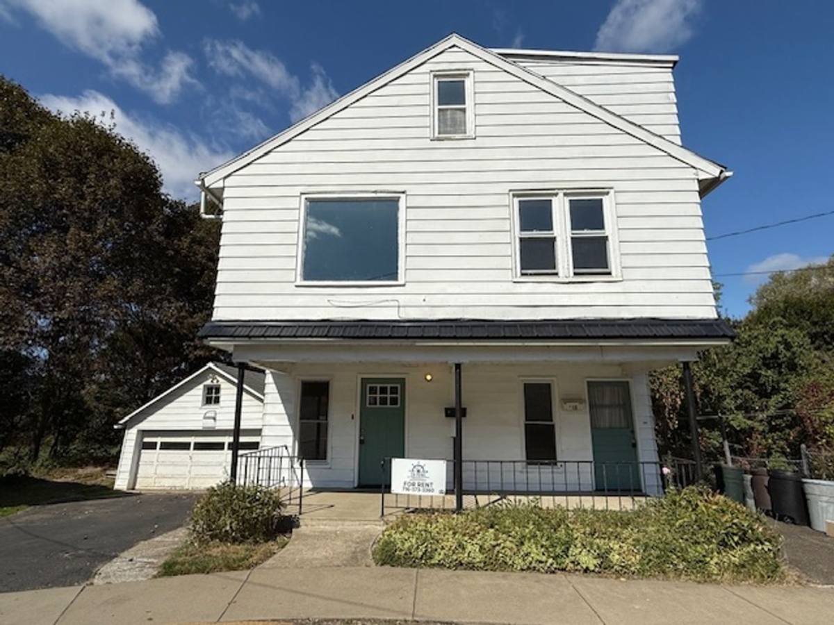Apartment for rent at 15 York St, Bradford, PA 16701