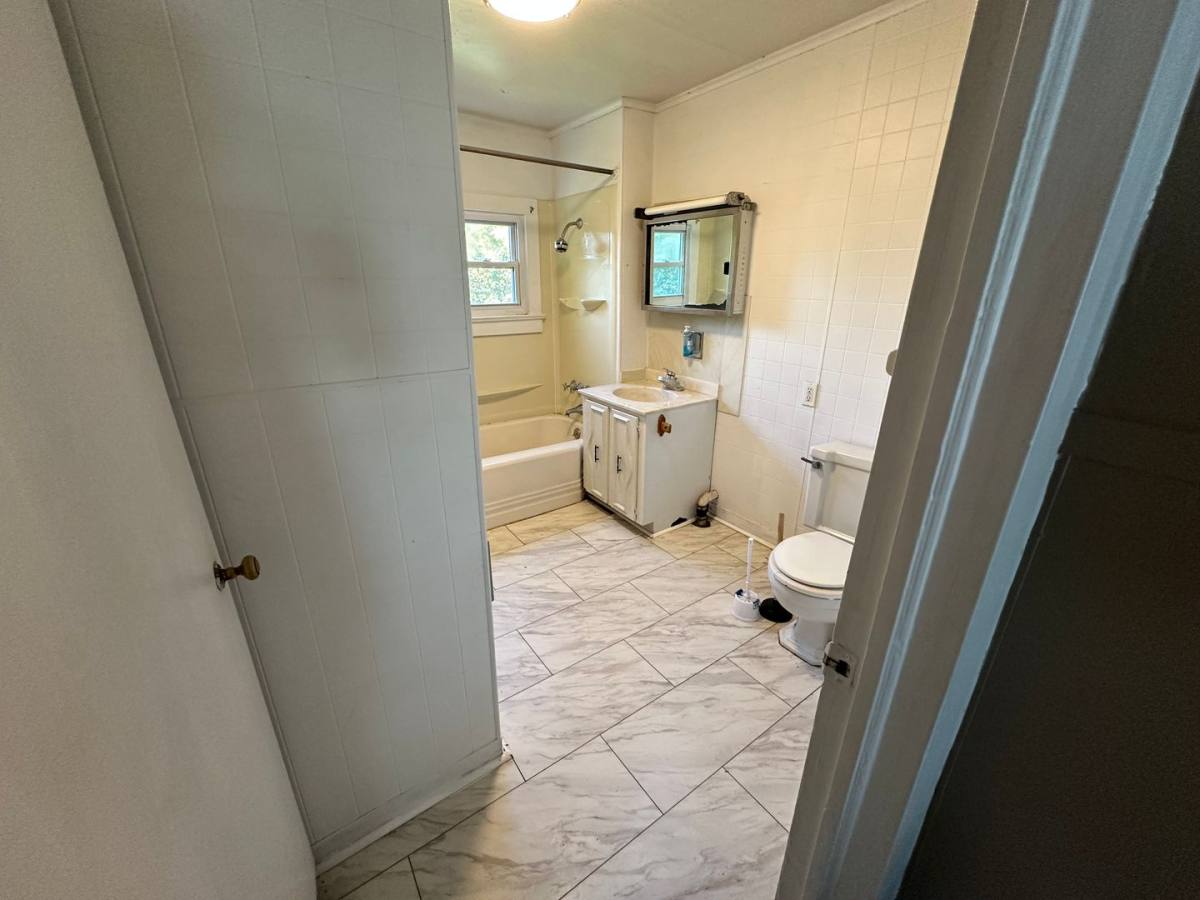Apartment for rent at 15 York St, Bradford, PA 16701