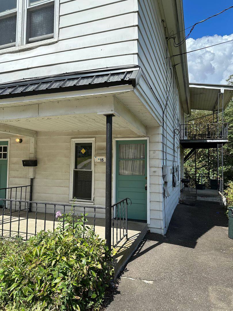 Apartment for rent at 15 York St, Bradford, PA 16701
