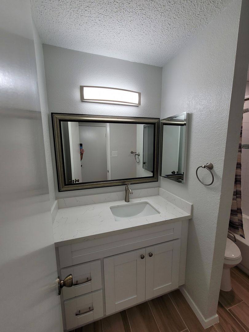 Apartment for rent at 7055 N Holiday, Galveston, TX 77550