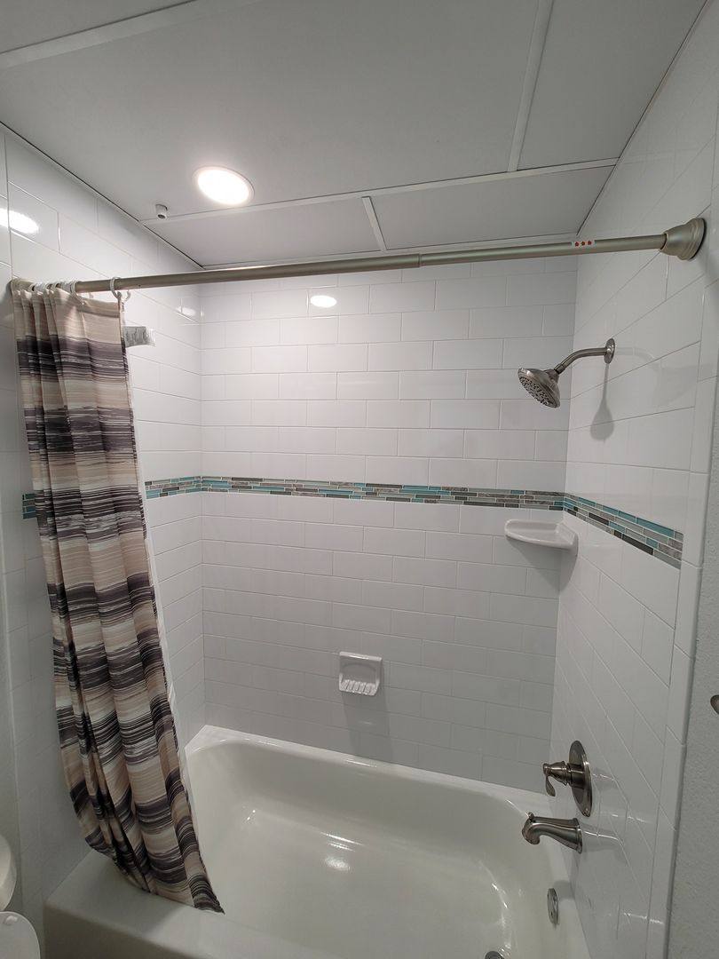 Apartment for rent at 7055 N Holiday, Galveston, TX 77550
