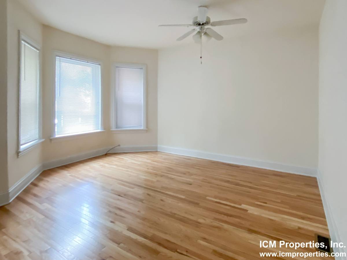Apartment for rent at 3818 N Sheffield Ave #1, Chicago, IL 60613