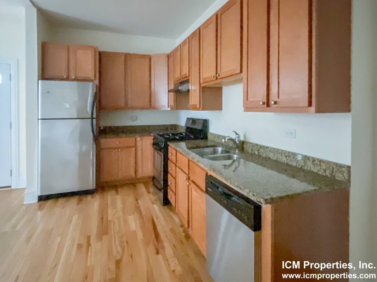 Apartment for rent at 3818 N Sheffield Ave #1, Chicago, IL 60613