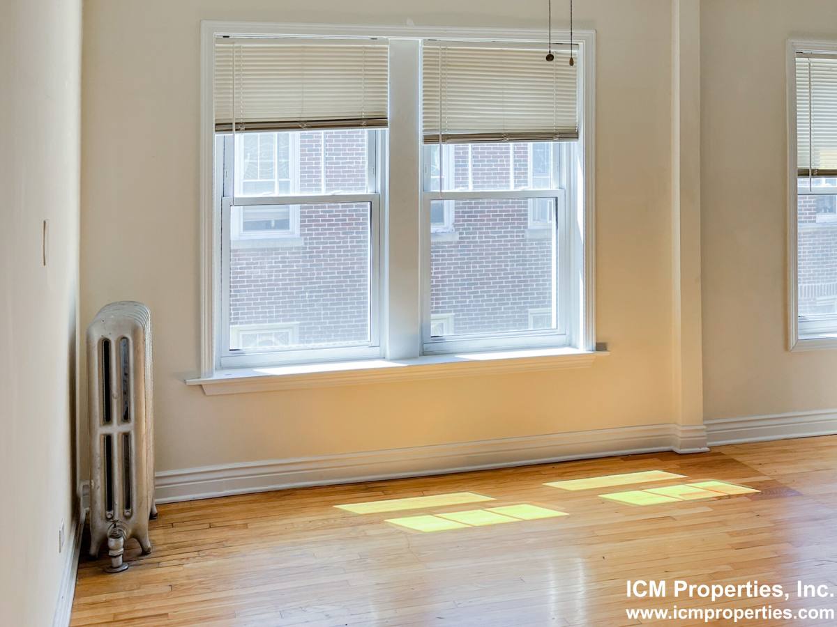 Apartment for rent at 2000 W Foster Ave #2C, Chicago, IL 60640