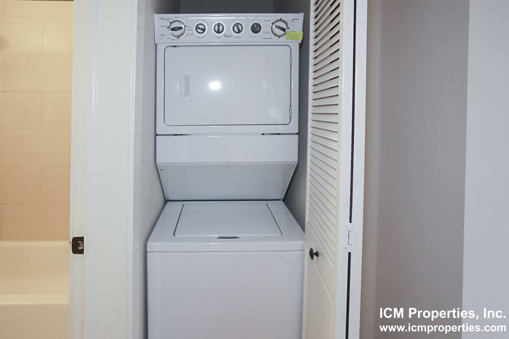 Apartment for rent at 2954 N Racine Ave #3F, Chicago, IL 60657