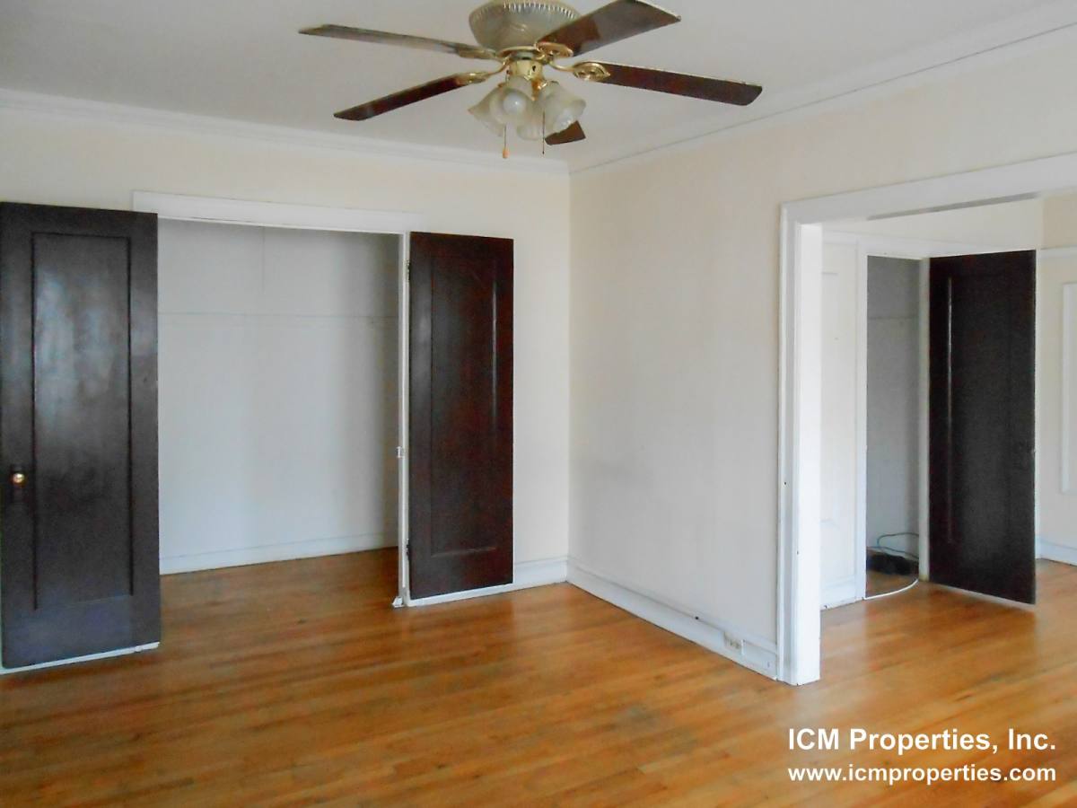 Apartment for rent at 2000 W Foster Ave #1D, Chicago, IL 60640