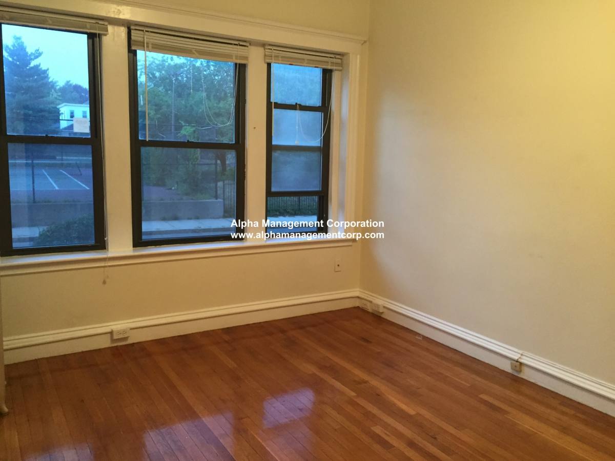 Apartment for rent at 17-19 Washington St #103, Malden, MA 02148