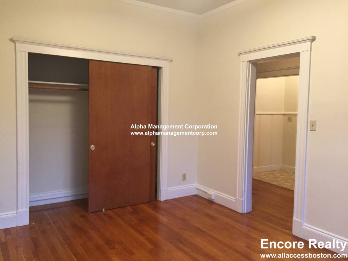 Apartment for rent at 17-19 Washington St #103, Malden, MA 02148