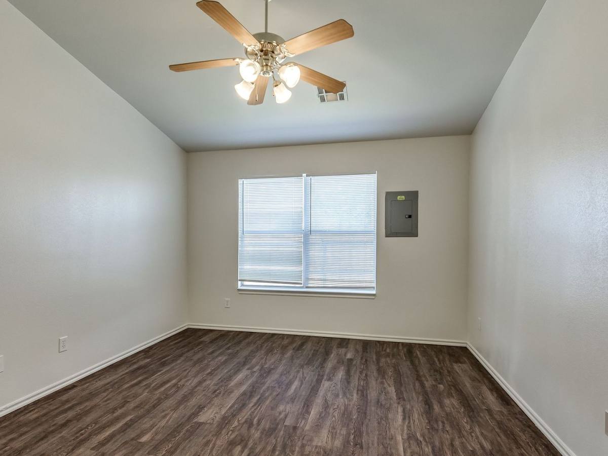 House for rent at 1640 High Circle, Norman, OK 73071