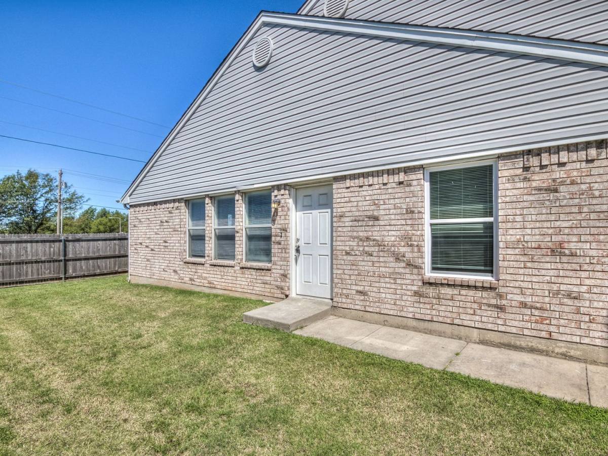 House for rent at 1640 High Circle, Norman, OK 73071