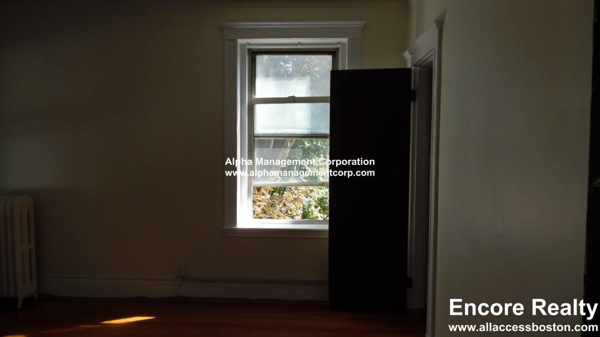 Apartment for rent at 90 Maple St #4, Malden, MA 02148