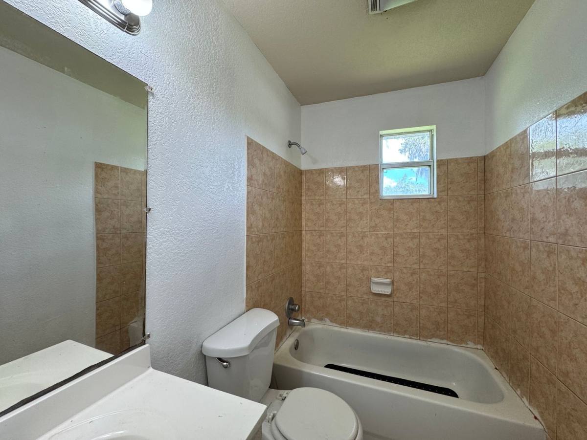 House for rent at 849 NE Maple Lane, Lake City, FL 32055