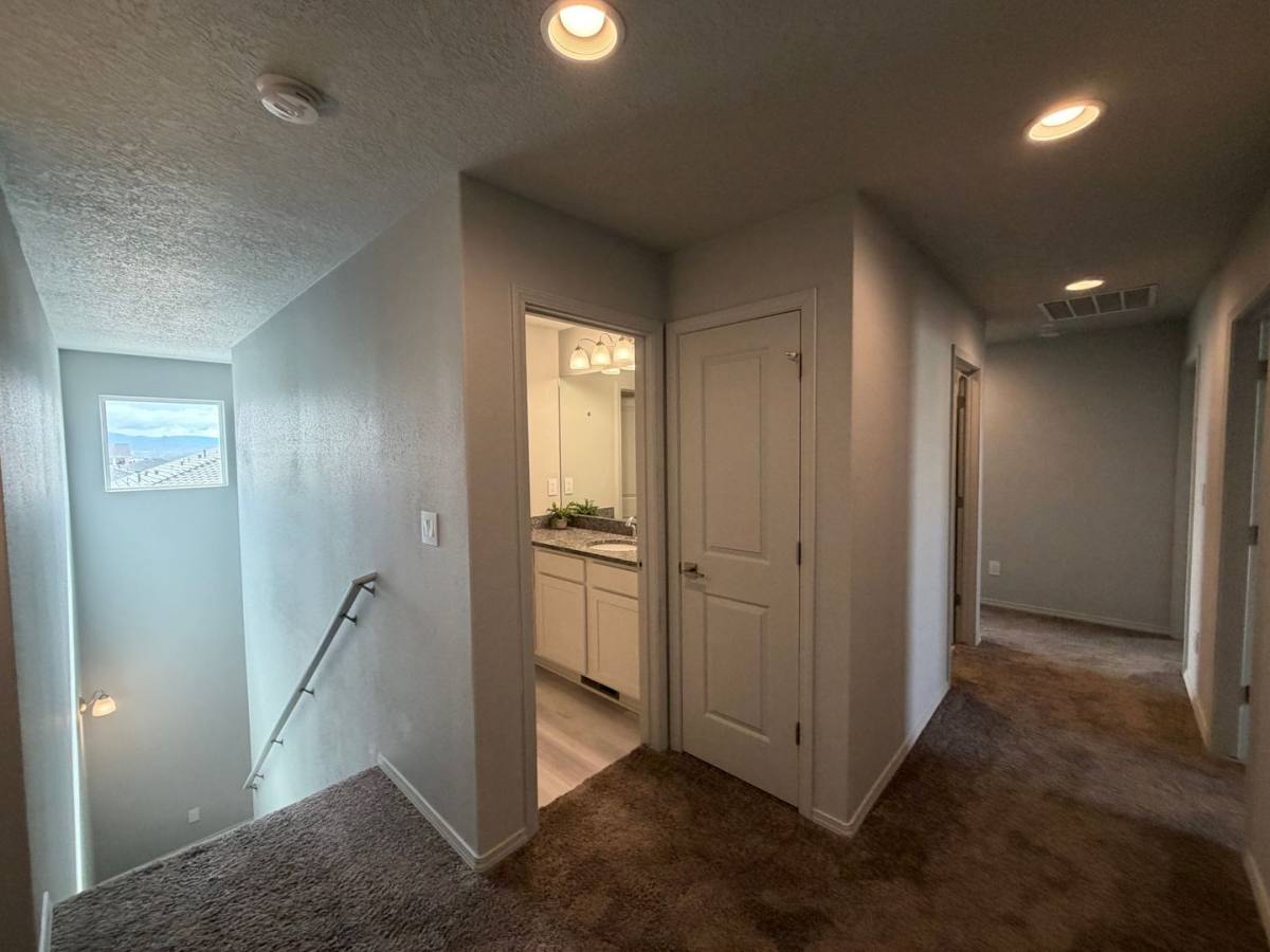 House for rent at 6119 Motherwell Dr SE, Albuquerque, NM 87105