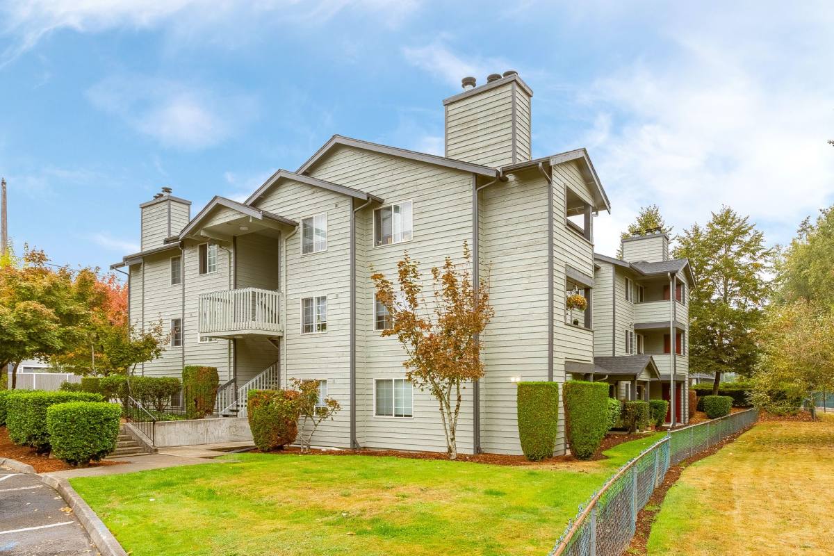 Apartment for rent at 804 100th St Court E, Tacoma, WA 98445