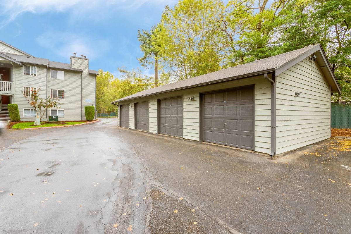 Apartment for rent at 804 100th St Court E, Tacoma, WA 98445