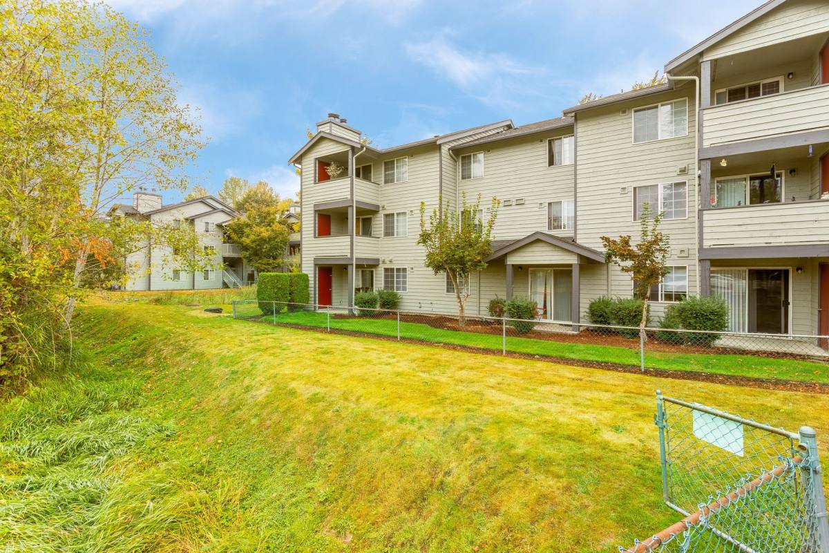 Apartment for rent at 804 100th St Court E, Tacoma, WA 98445