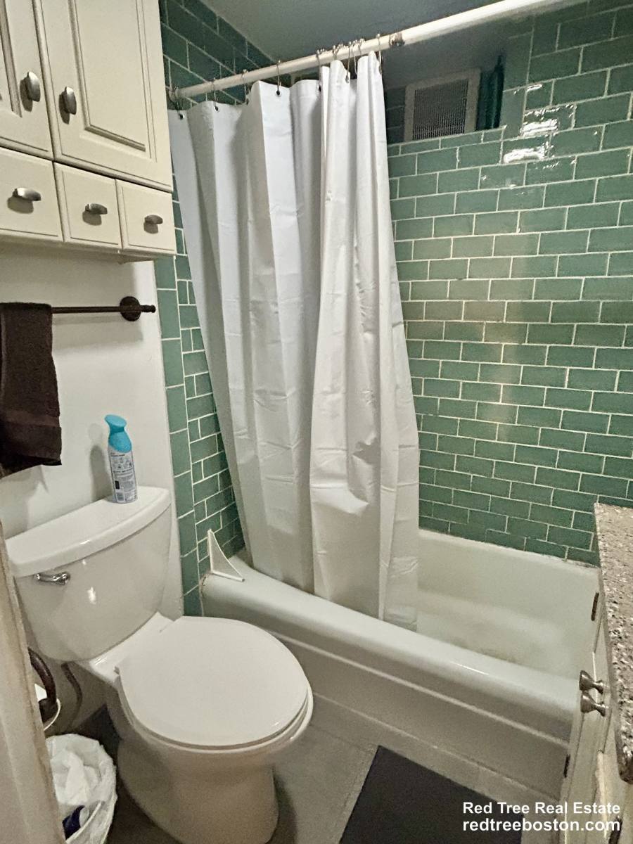 Apartment for rent at 1706 Commonwealth Ave #24, Brighton, MA 02135