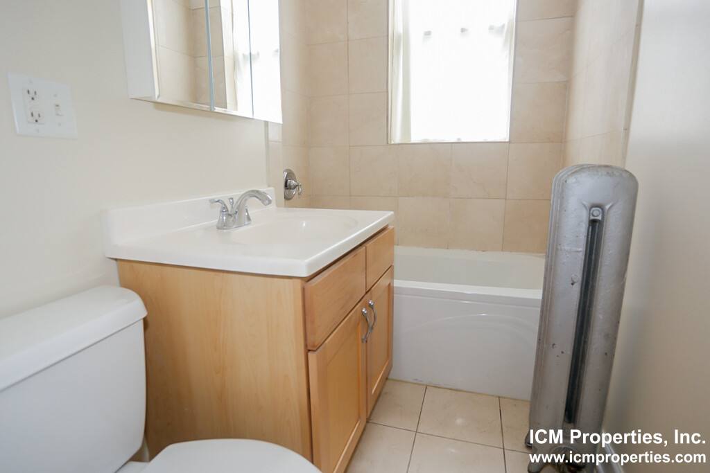 Apartment for rent at 4700 Winchester #1946-2 Fp, Chicago, IL 60640