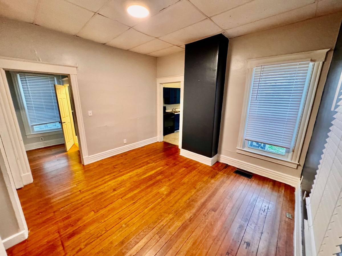 Apartment for rent at 2805 S 4th St, Louisville, KY 40208