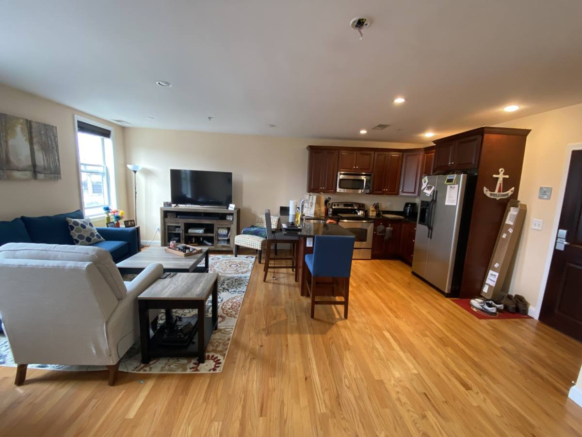 Apartment for rent at 100 Fellsway W #201, Somerville, MA 02145
