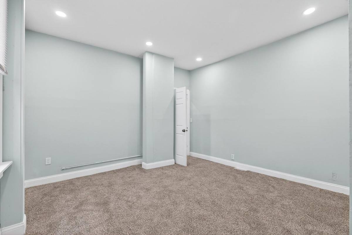 Apartment for rent at 3356 W 44th St, Cleveland, OH 44109