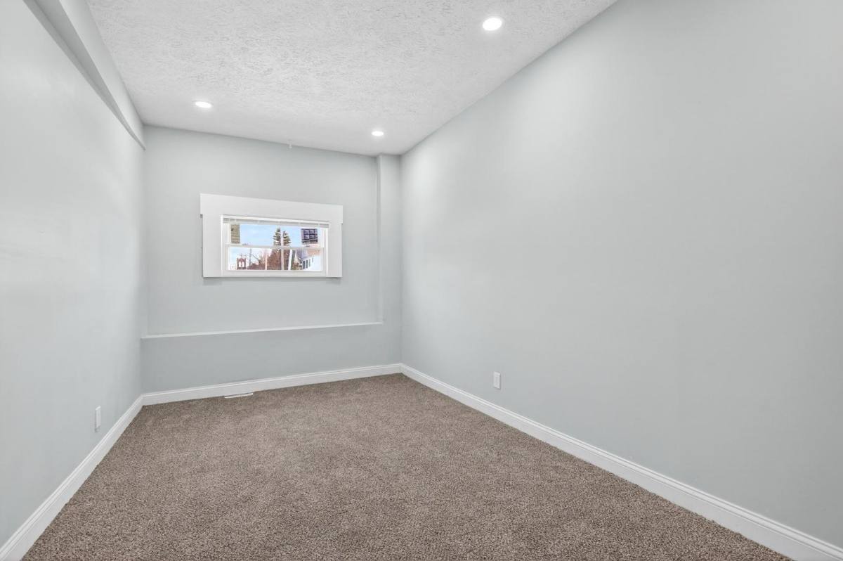 Apartment for rent at 3356 W 44th St, Cleveland, OH 44109