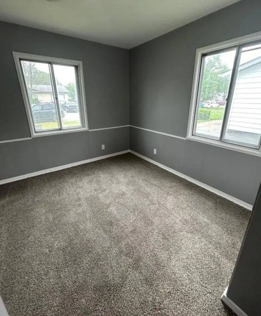 House for rent at 802 St Thomas Lane, East Saint Louis, IL 62206