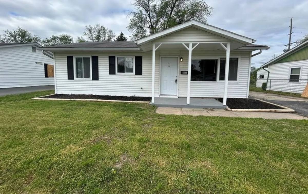 House for rent at 802 St Thomas Lane, East Saint Louis, IL 62206