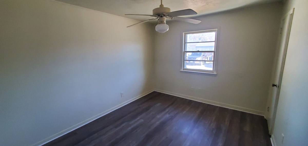 Apartment for rent at 513 Pine St, Greensboro, NC 27401